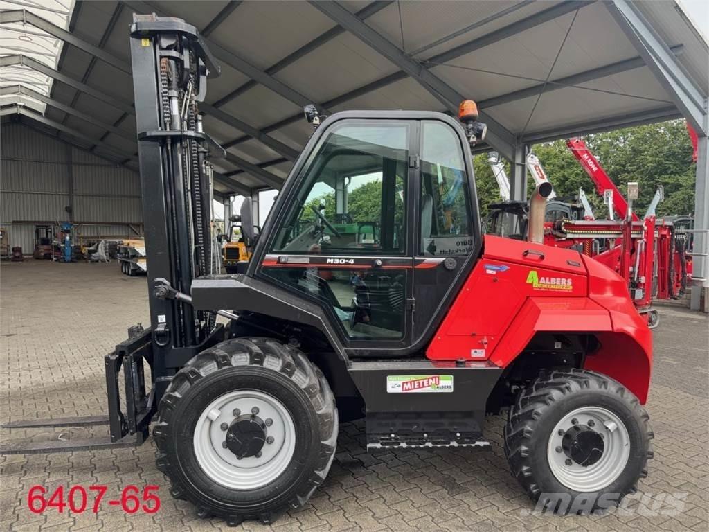 Manitou M 30 - 4 Apvidus autokrāvējs
