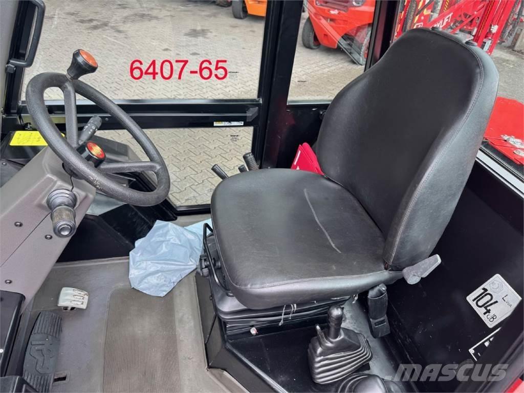 Manitou M 30 - 4 Apvidus autokrāvējs