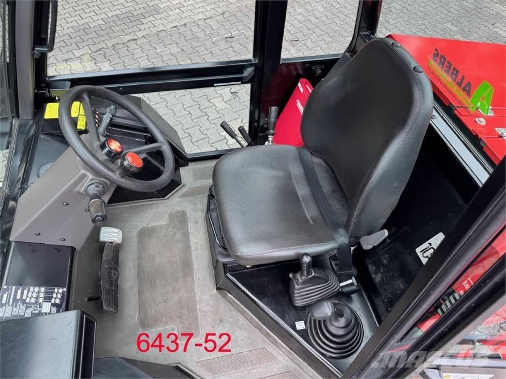 Manitou M 30 - 4 Apvidus autokrāvējs
