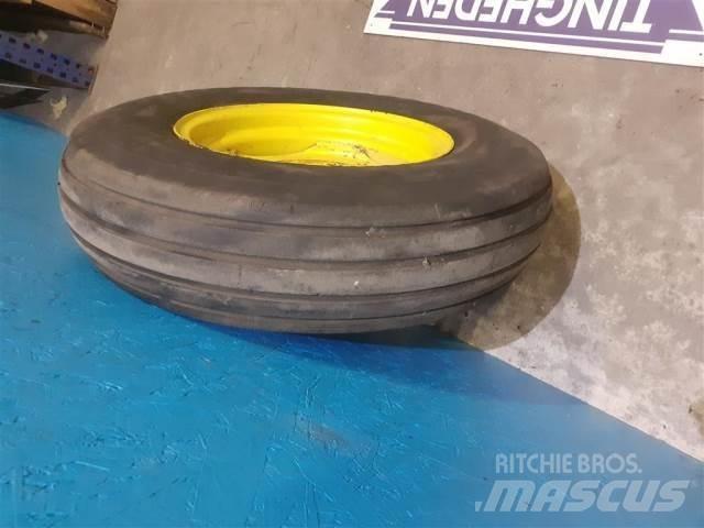  16 7.50-16 Riepas, riteņi un diski