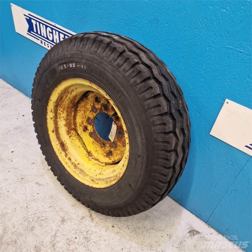  18 10.5/80-18 Riepas, riteņi un diski
