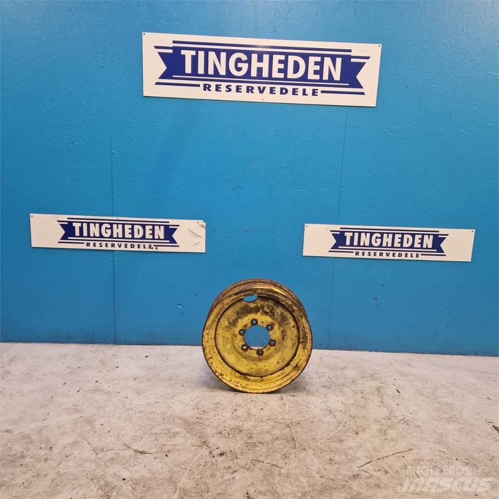  18 5.50FX18 Riepas, riteņi un diski