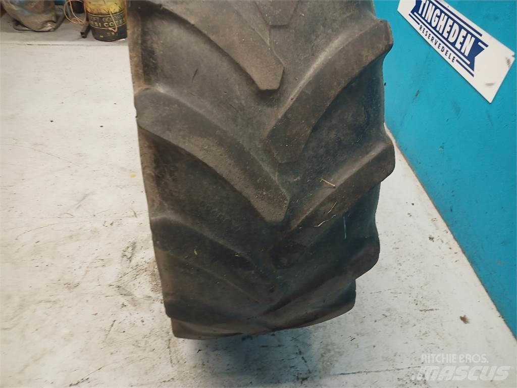  24 420/70R24 Riepas, riteņi un diski