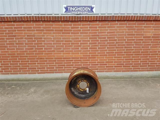  24 W15X24 Riepas, riteņi un diski