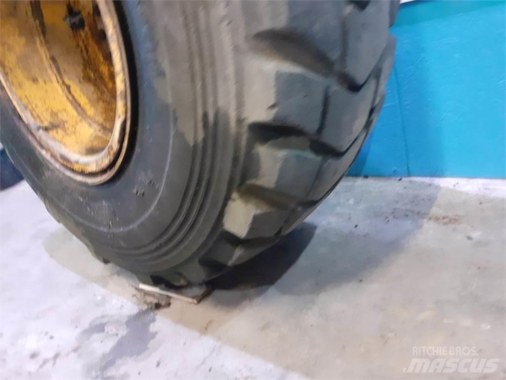  25 20.5R25 Riepas, riteņi un diski