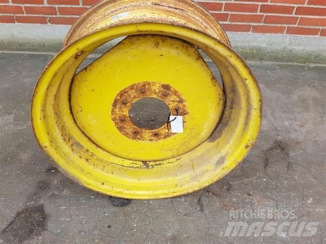  26 DW12X26 Riepas, riteņi un diski