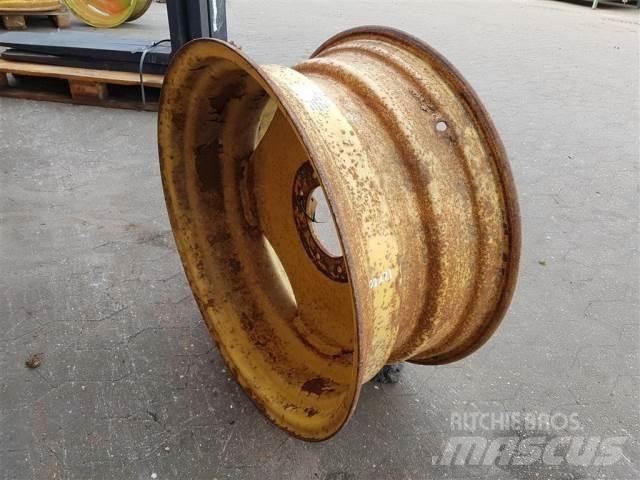  26 DW12X26 Riepas, riteņi un diski