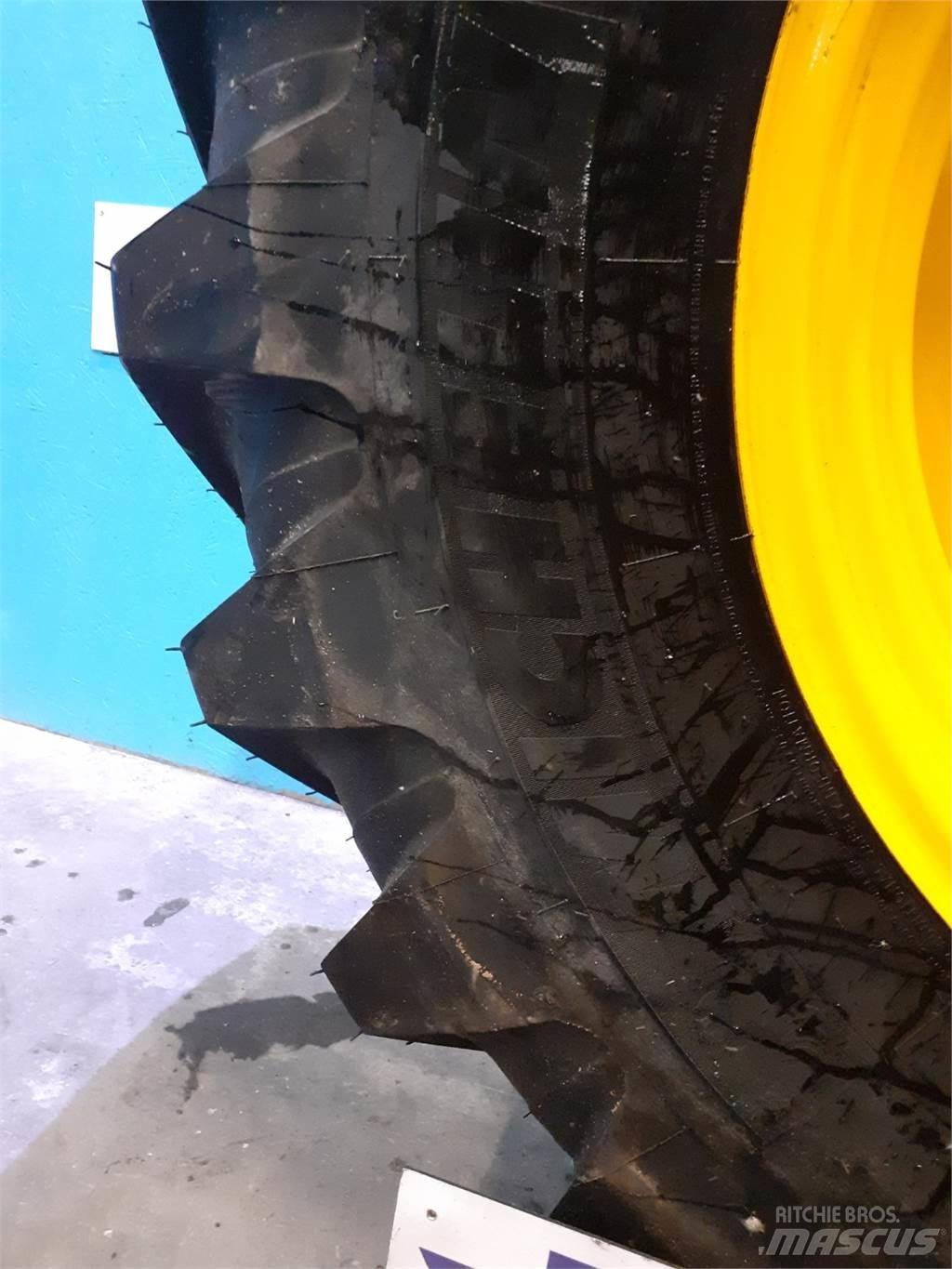  28 440/80R28 Riepas, riteņi un diski