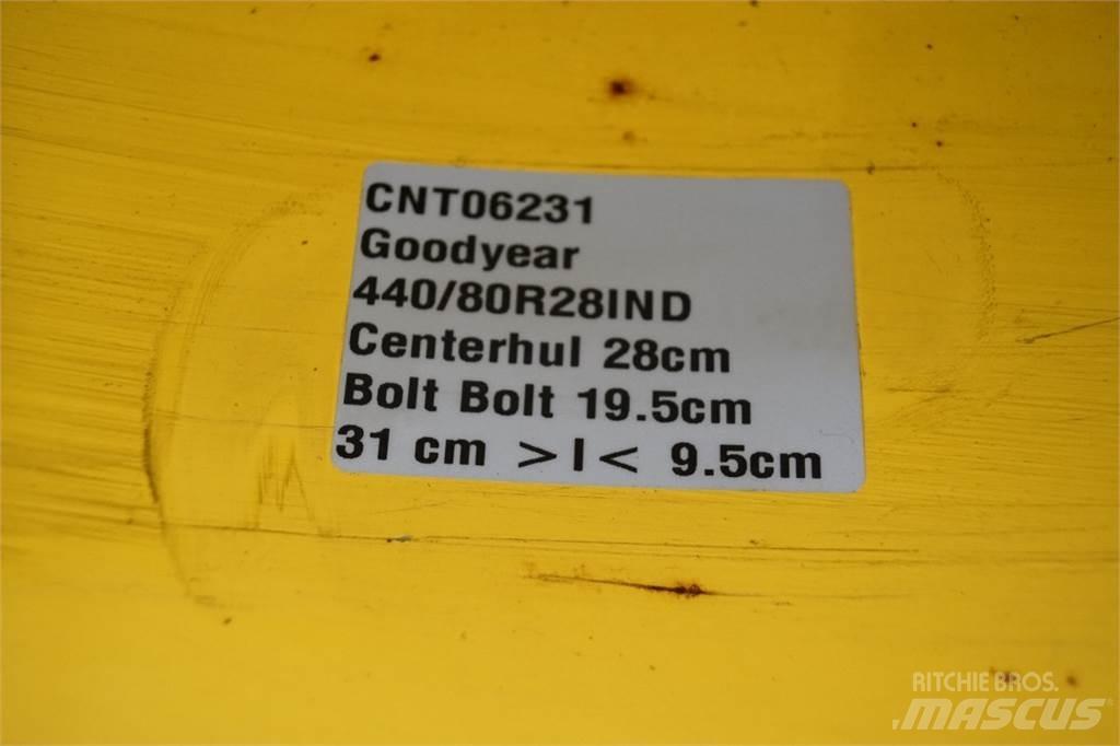  28 440/80R28 Riepas, riteņi un diski