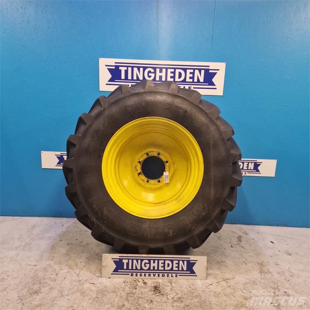  30 540/65 R30 Riepas, riteņi un diski