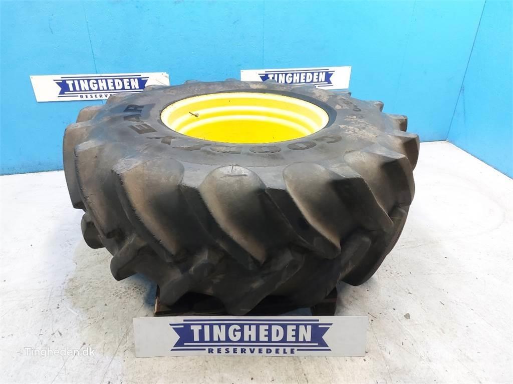  32 650/75 R32 Riepas, riteņi un diski