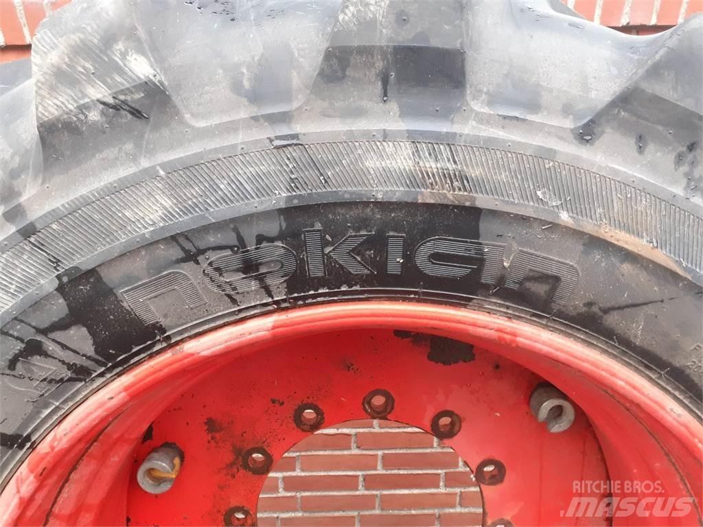  34 600/65R34 Riepas, riteņi un diski
