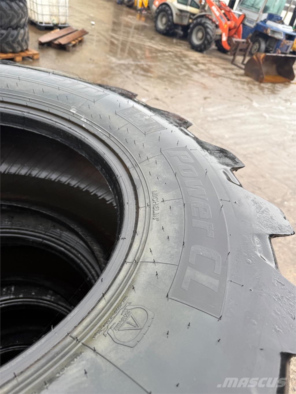  440/80-24 Riepas, riteņi un diski