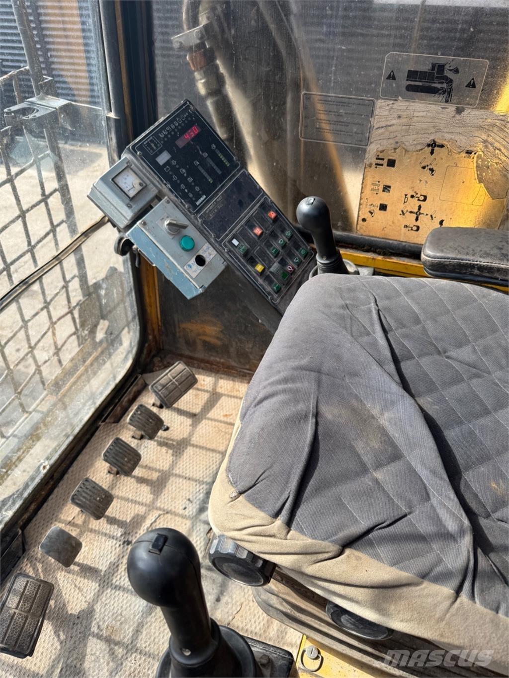 Åkerman EC300 Kāpurķēžu ekskavatori