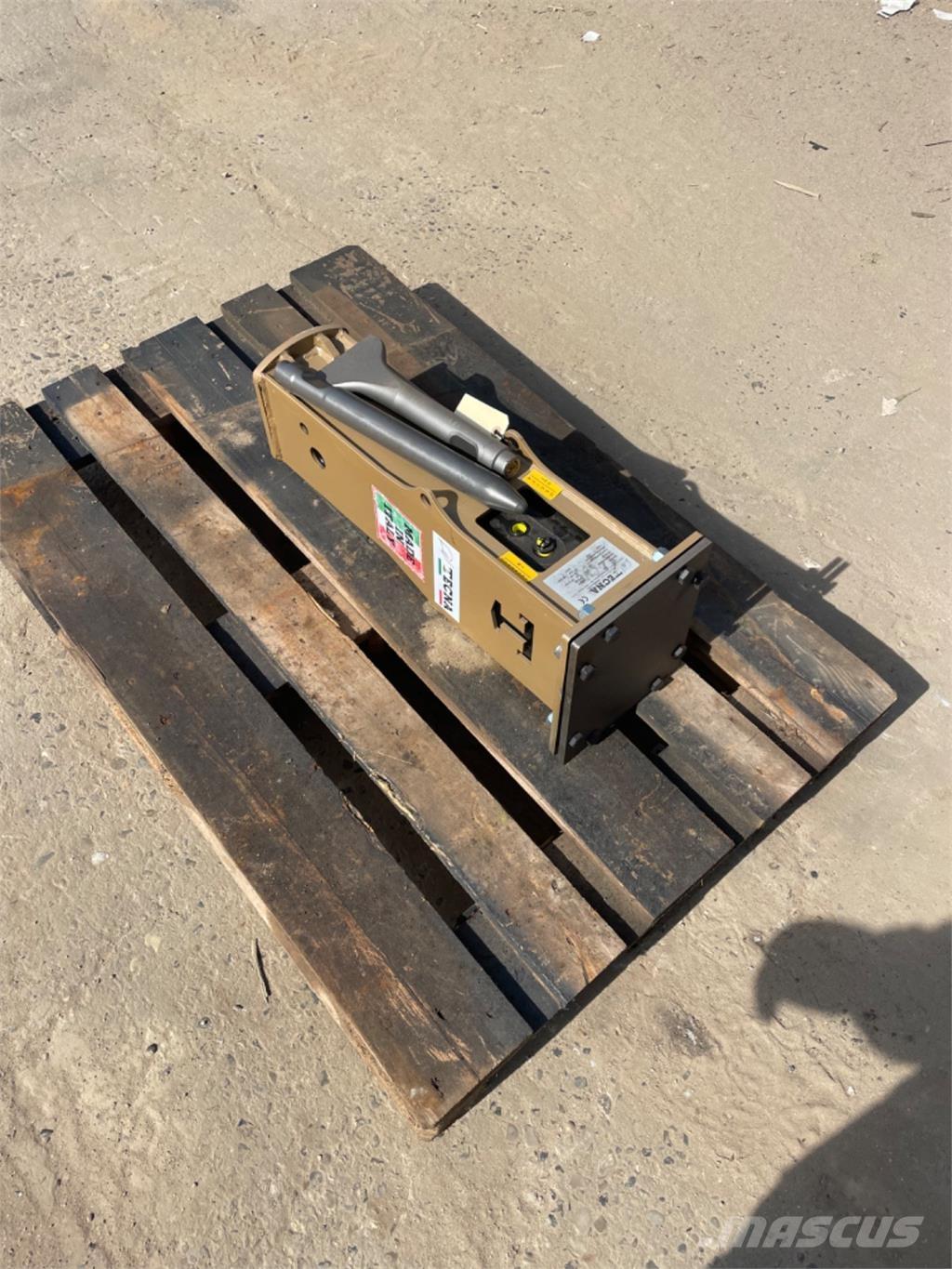  Betonhammer Āmuri/Drupinātāji