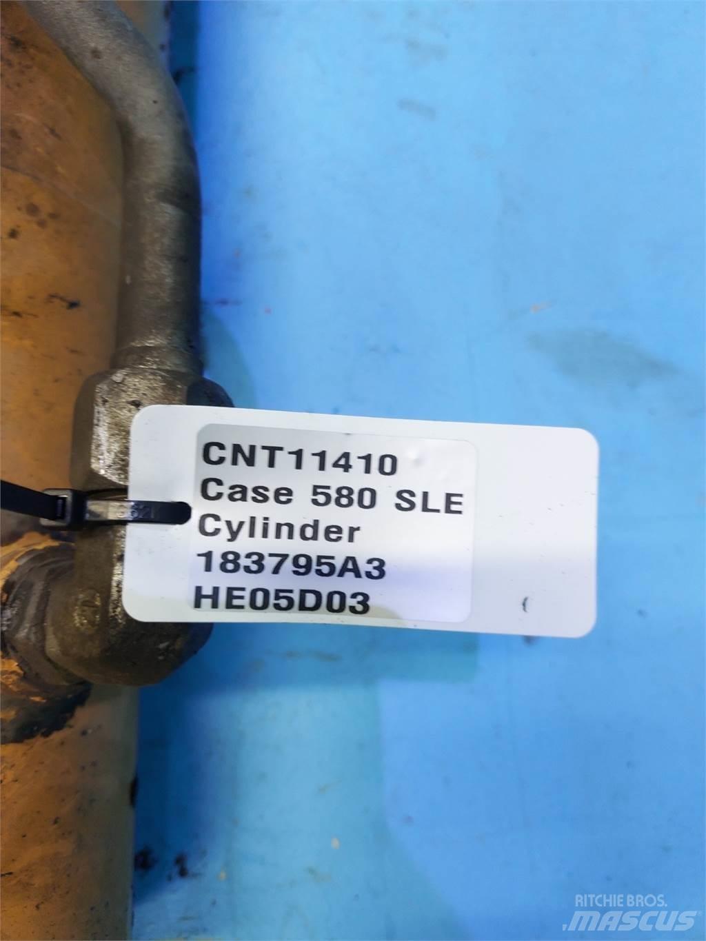 CASE 580 SLE Grāvju arkls