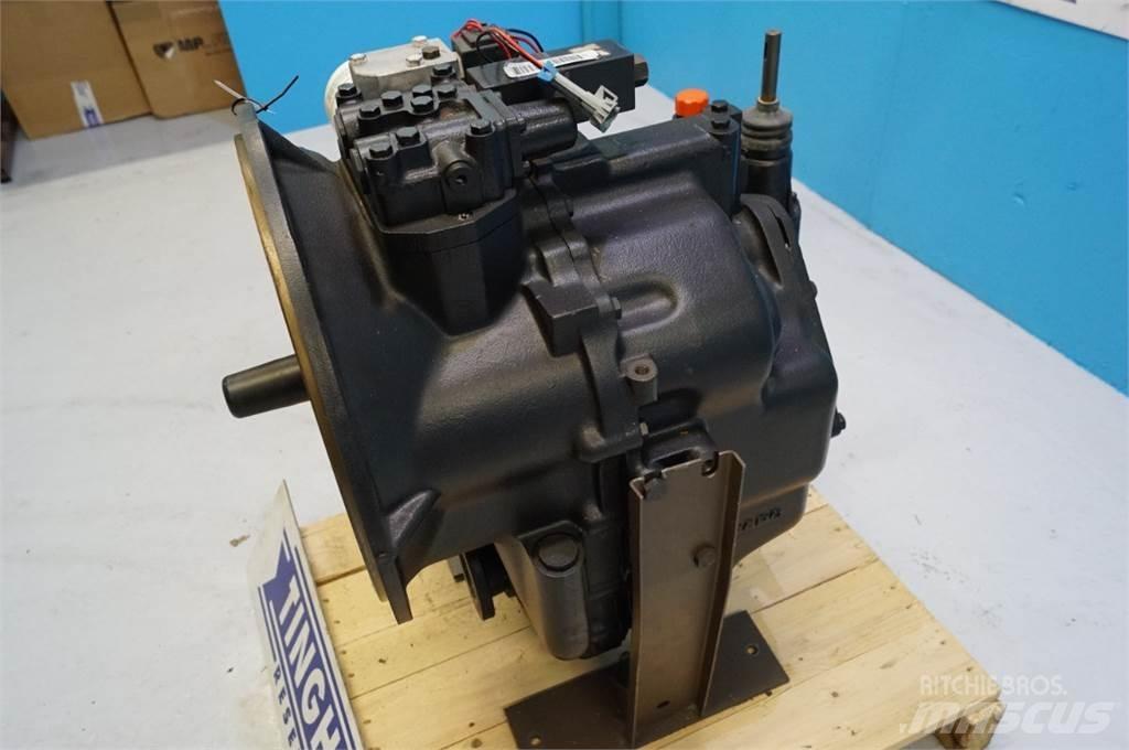 CASE 580SLE Transmisija