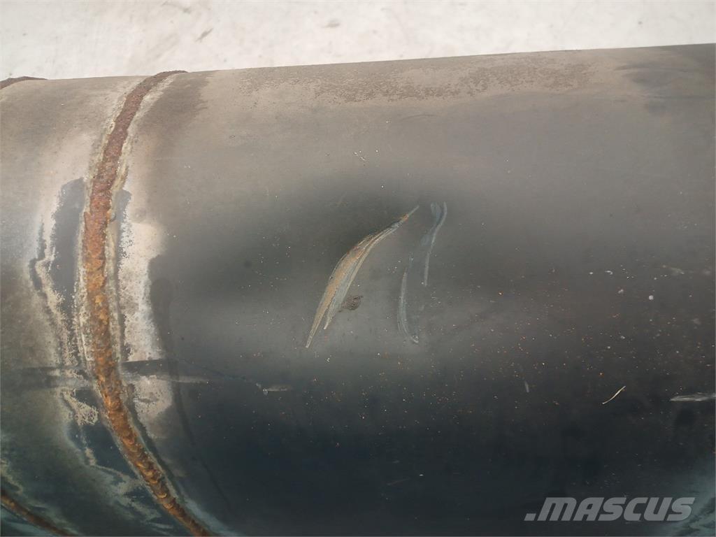 CASE 7240 Dzinēji