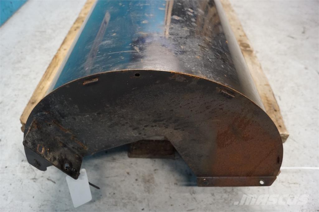 CASE 8010 Smilšu un sāls kaisītāji