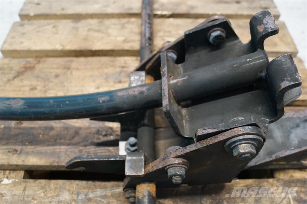 CASE 8010 Smilšu un sāls kaisītāji