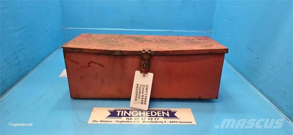 CASE 844S Cits traktoru papildaprīkojums