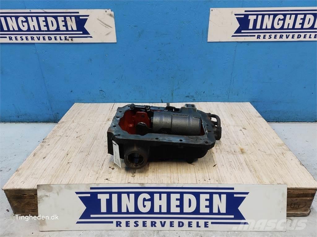 CASE Farmall 95A Cits traktoru papildaprīkojums