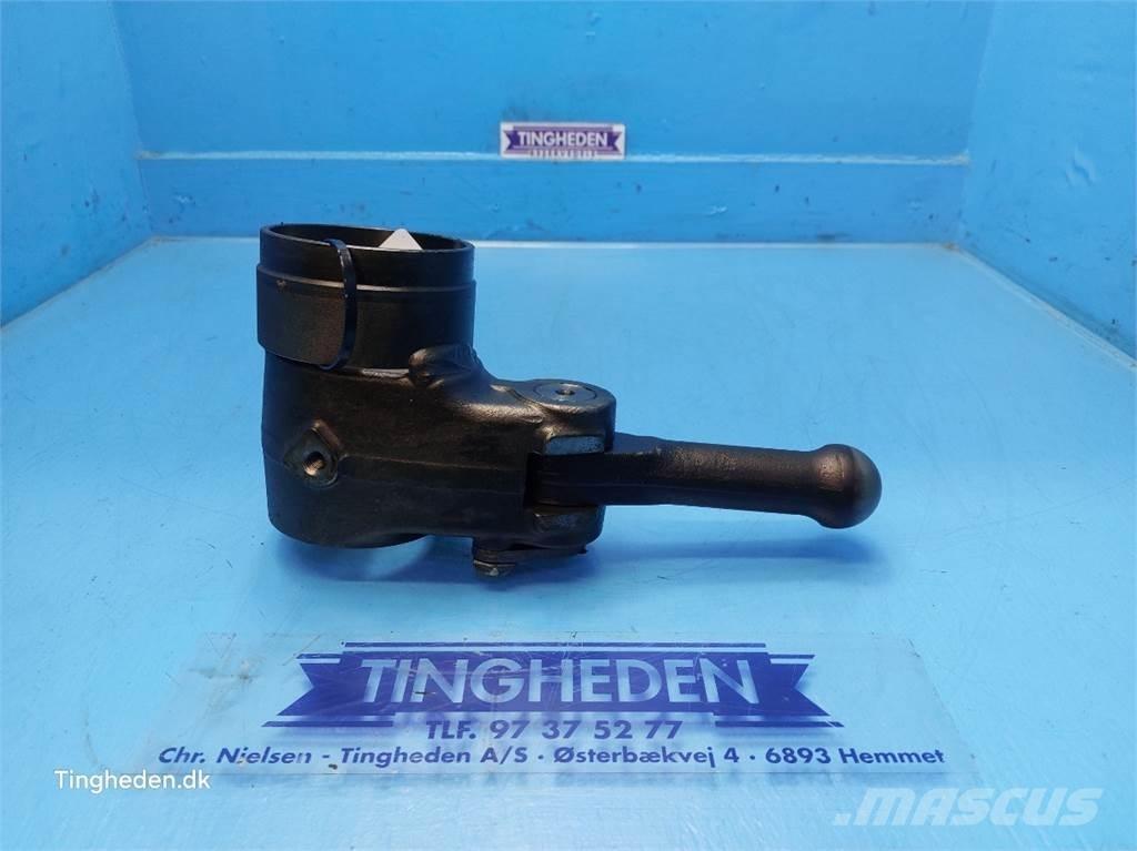 CASE Farmall 95A Cits traktoru papildaprīkojums