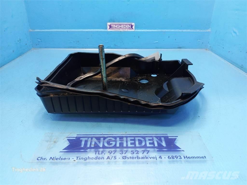CASE Farmall 95A Cits traktoru papildaprīkojums