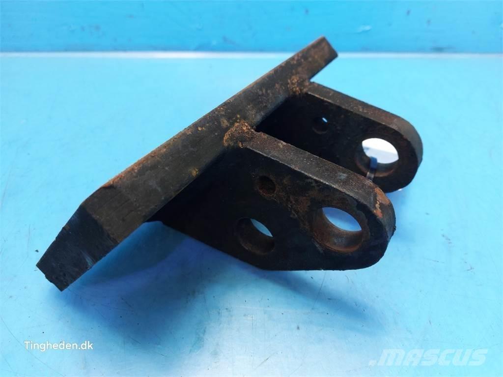 CASE Farmall 95A Cits traktoru papildaprīkojums