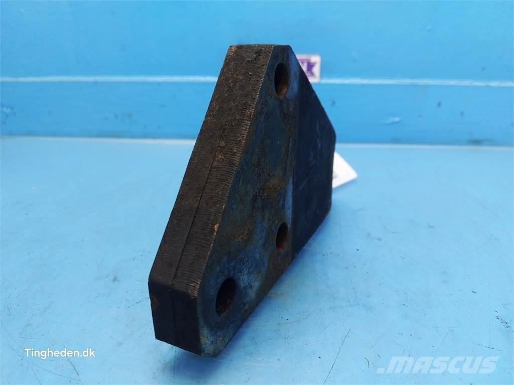 CASE Farmall 95A Cits traktoru papildaprīkojums