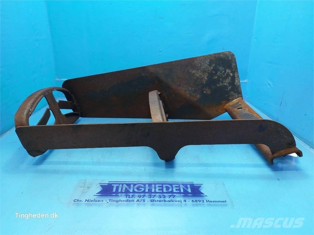 CASE Farmall 95A Cits traktoru papildaprīkojums