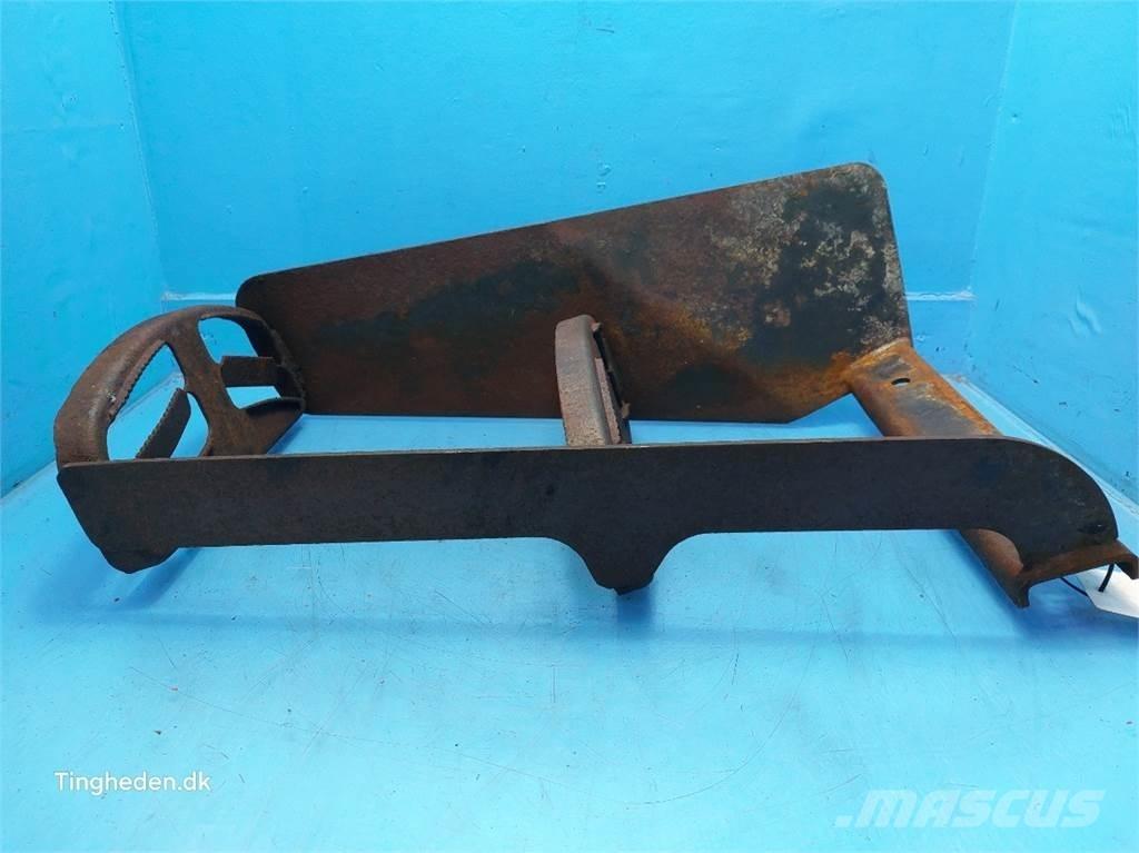 CASE Farmall 95A Cits traktoru papildaprīkojums