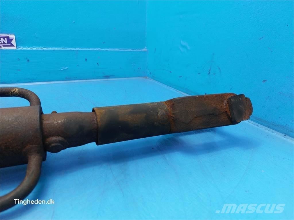 CASE Farmall 95A Cits traktoru papildaprīkojums