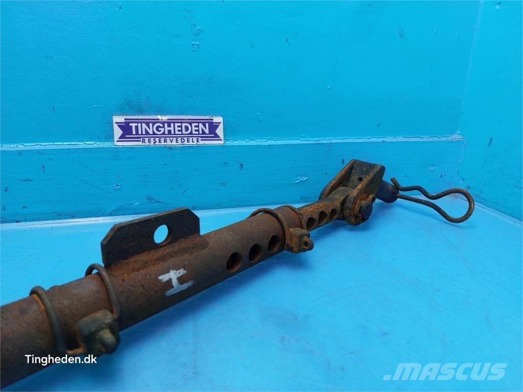 CASE Farmall 95A Cits traktoru papildaprīkojums