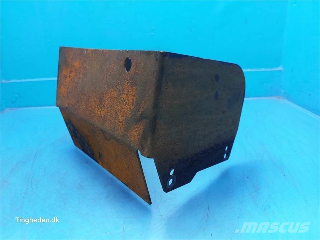 CASE Farmall 95A Cits traktoru papildaprīkojums