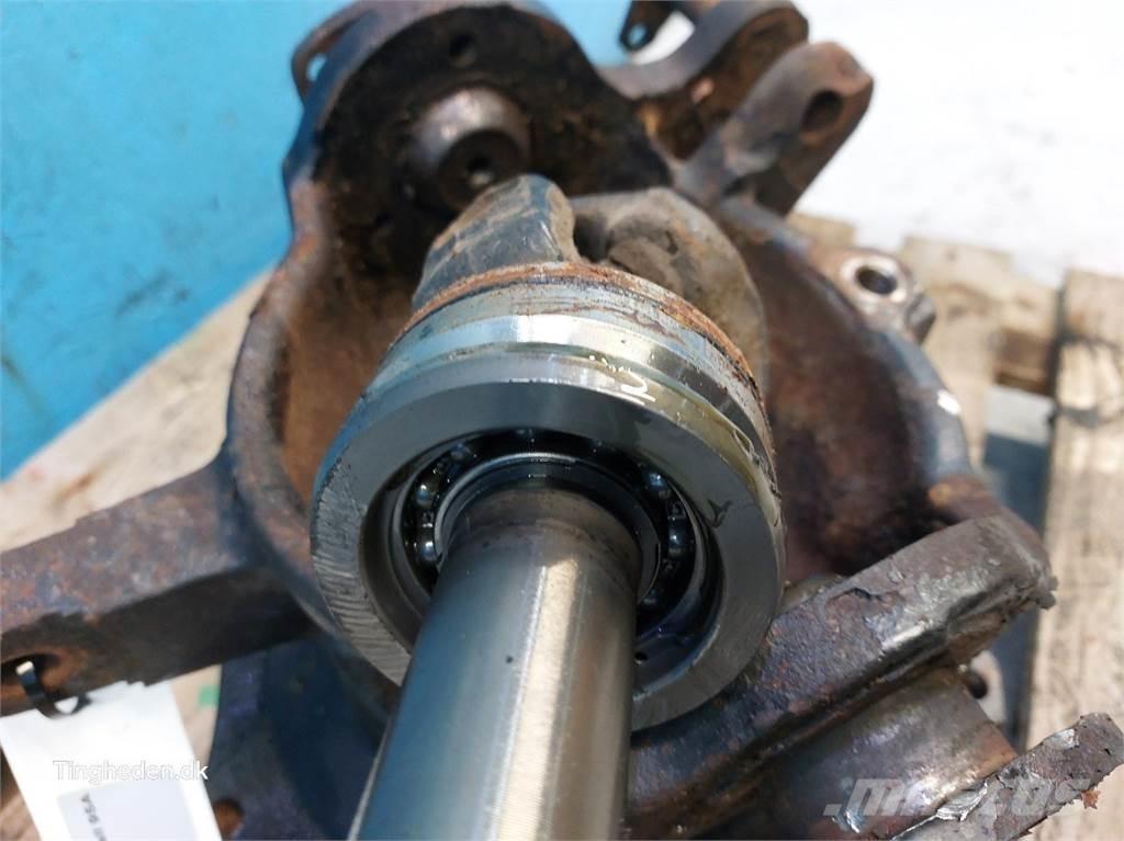 CASE Farmall 95A Cits traktoru papildaprīkojums