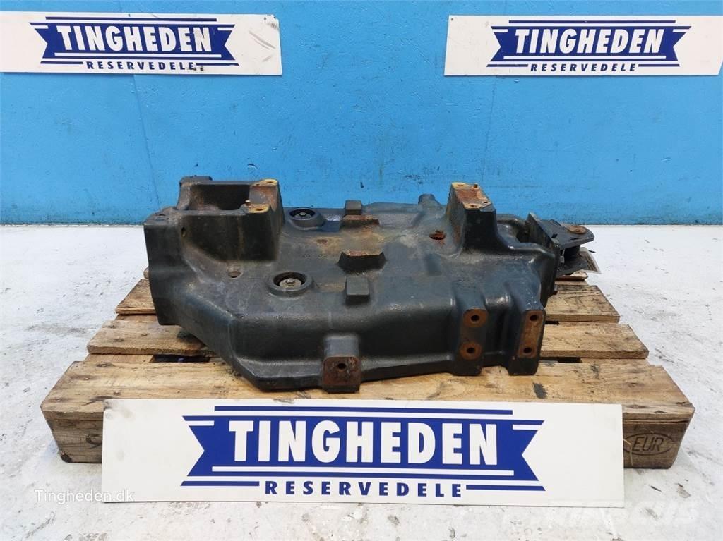 CASE Farmall 95A Cits traktoru papildaprīkojums