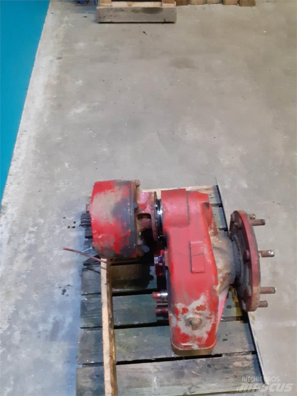 Case IH 1620 Ražas novākšanas kombainu papildaprīkojums