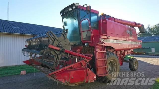 Case IH 1640 Ražas novākšanas kombaini