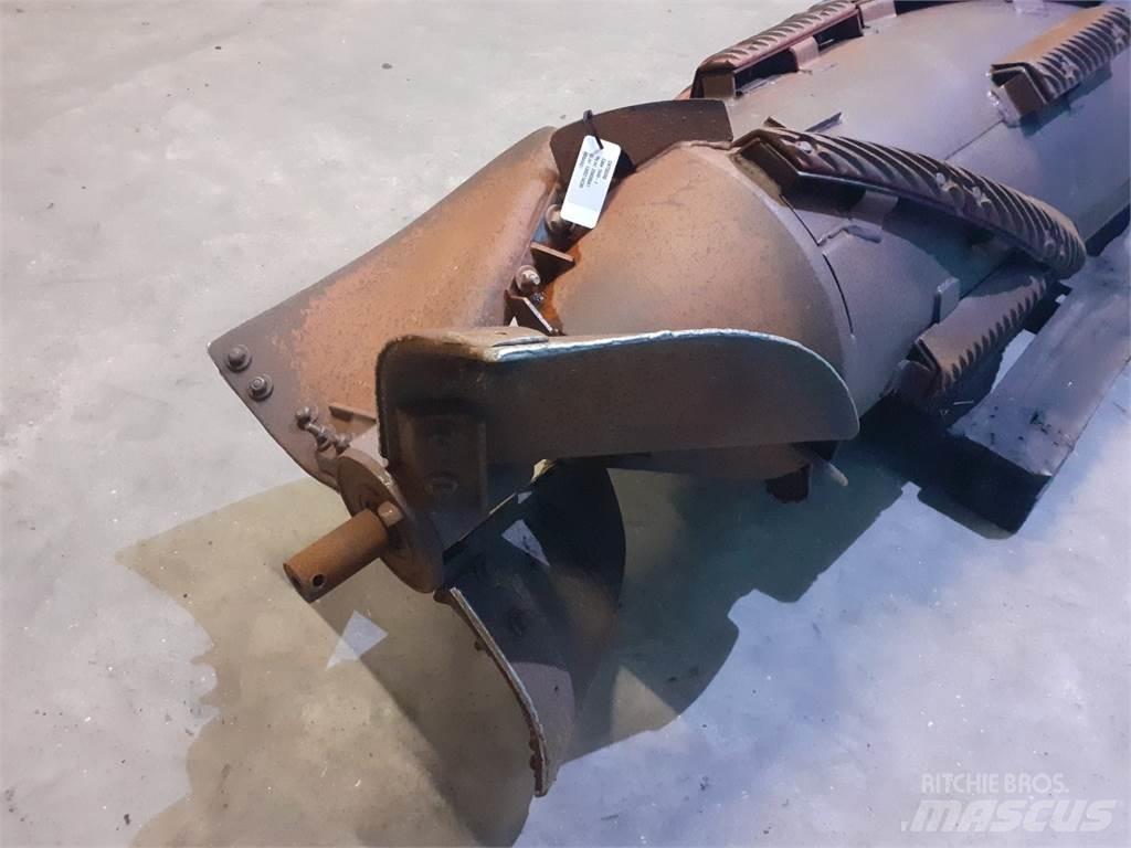 Case IH 1640 Ražas novākšanas kombainu papildaprīkojums