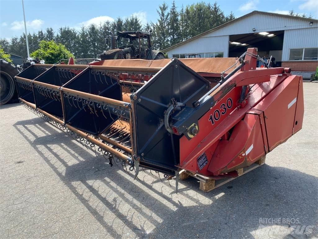 Case IH 1640 Ražas novākšanas kombainu papildaprīkojums