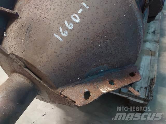 Case IH 1660 Ražas novākšanas kombainu papildaprīkojums