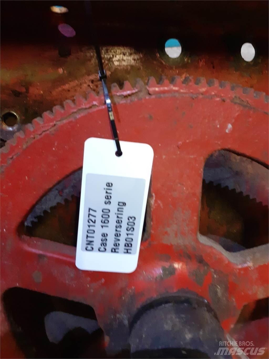 Case IH 1660 Ražas novākšanas kombainu papildaprīkojums