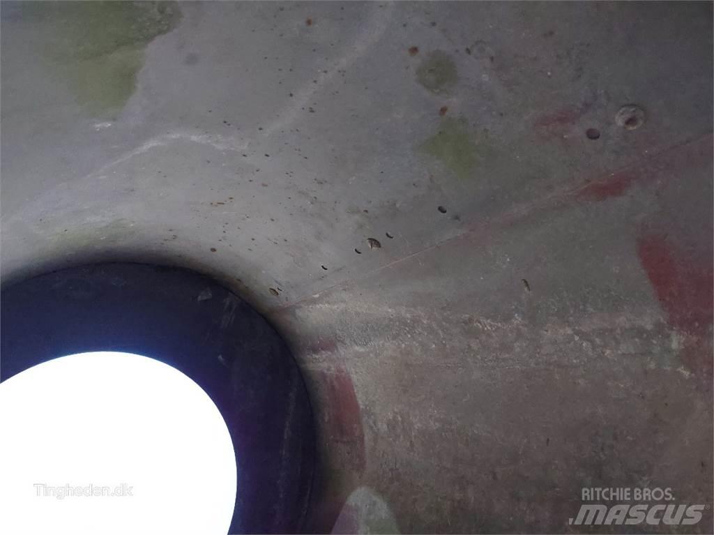 Case IH 1660 Smilšu un sāls kaisītāji