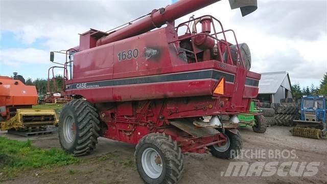 Case IH 1680 Ražas novākšanas kombaini