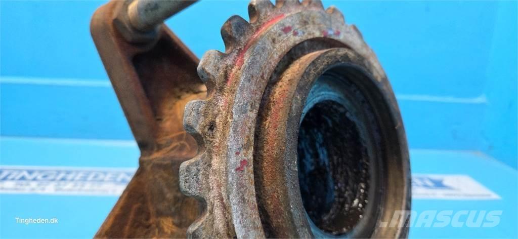 Case IH 1680 Ražas novākšanas kombainu papildaprīkojums