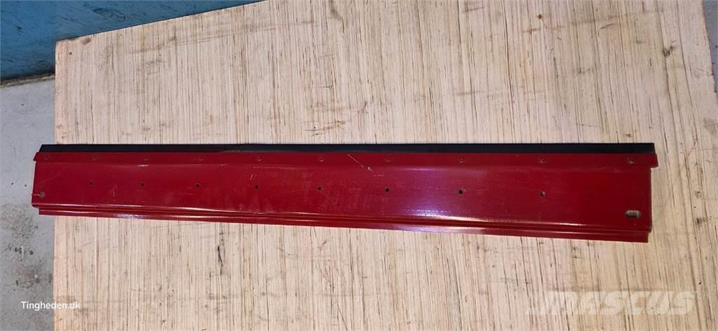 Case IH 5088 Ražas novākšanas kombainu papildaprīkojums