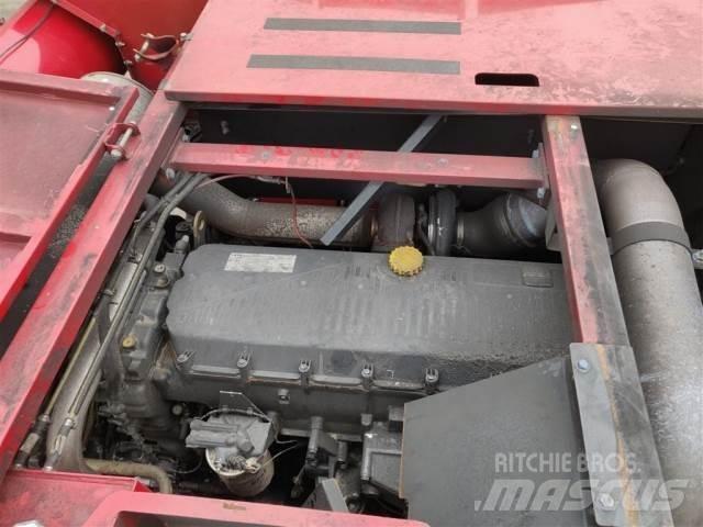 Case IH 8010 Ražas novākšanas kombaini