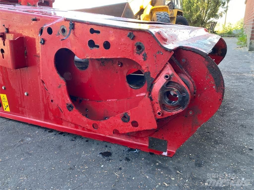 Case IH 9230 Ražas novākšanas kombainu papildaprīkojums