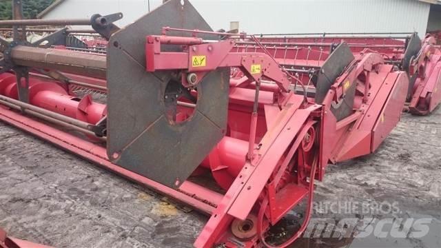 Case IH CF80 Ražas novākšanas kombainu papildaprīkojums